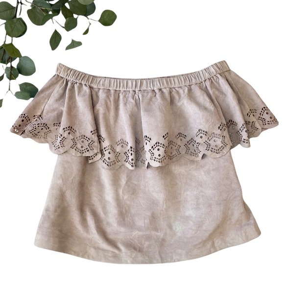 LaMarque Renuka Off-The-Shoulder Suede Top in Lilac - Picture 3 of 13